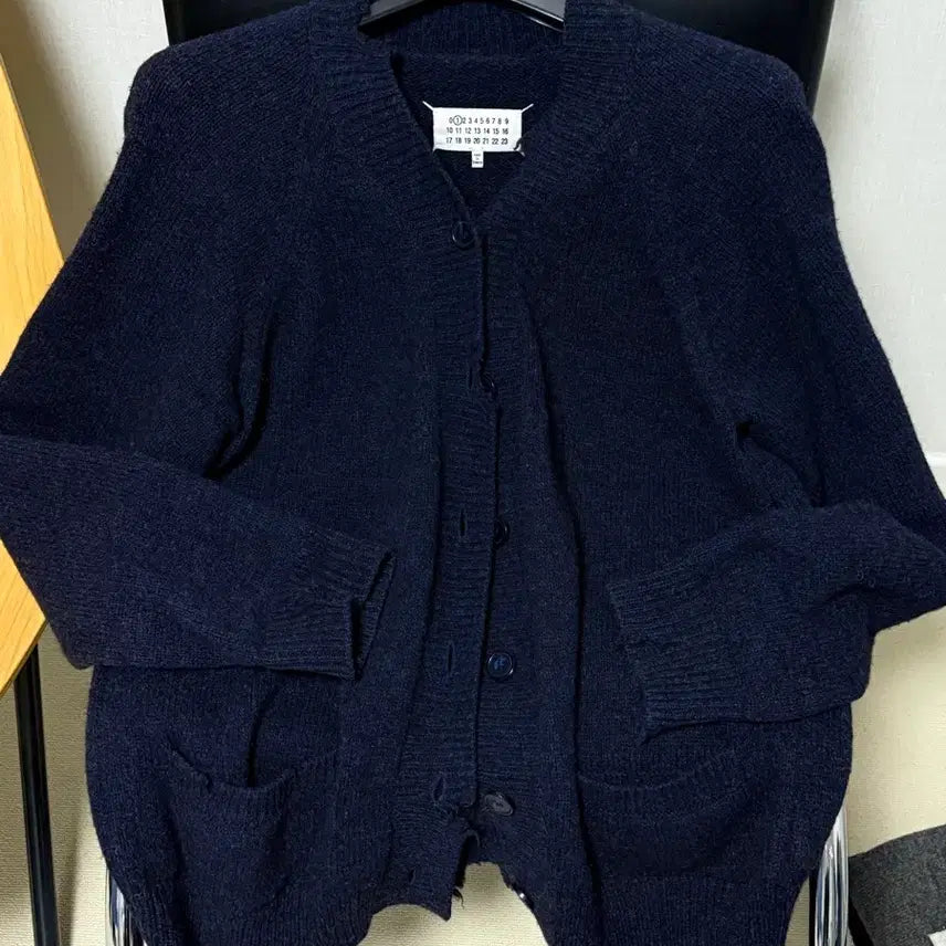 [BUNJANG] Maison Margiela Oversized Distressed Knit Cardigan / 마르지엘라 오버사이즈드 디스 니트 가디건