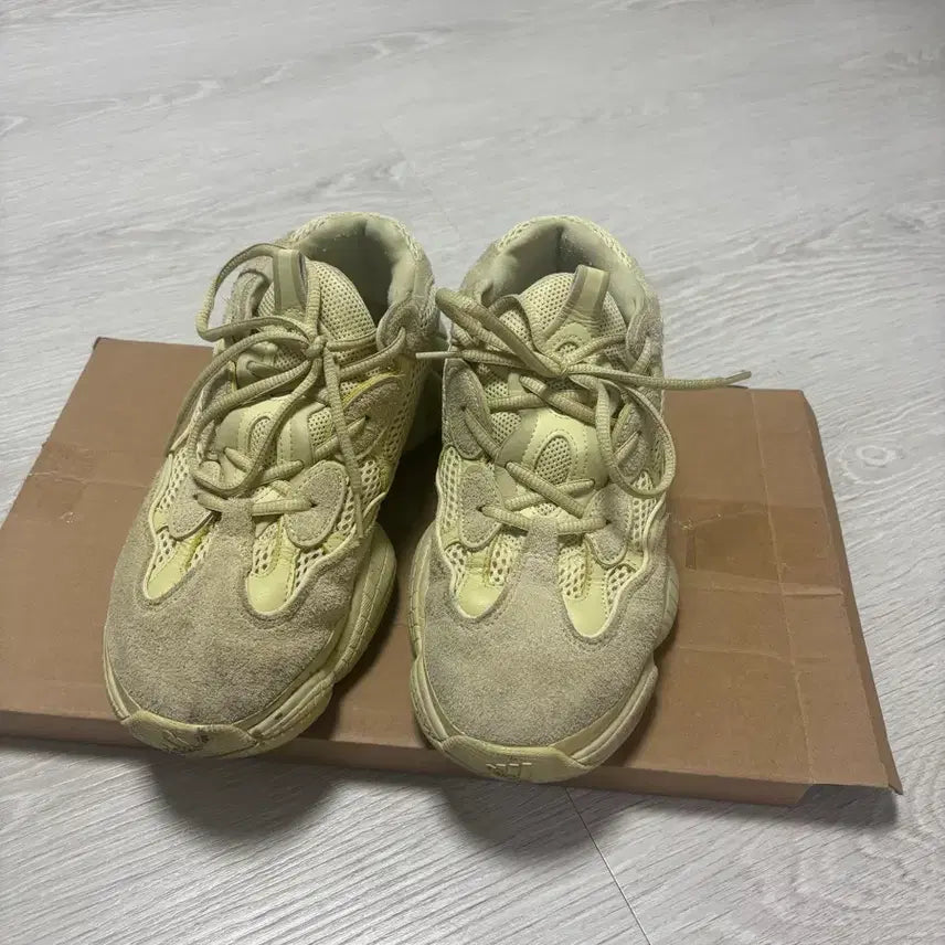 [BUNJANG] Adidas Yeezy 500 Supermoon Sneakers / 이지부스트 500 슈퍼문 265