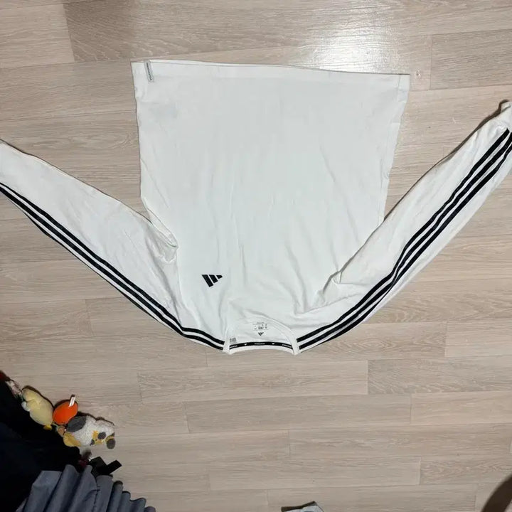 [BUNJANG] Adidas White Long Sleeve T-shirt / 아디다스 삼선 흰색 긴팔 티셔츠
