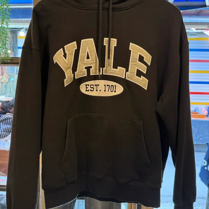 [BUNJANG] Yale Black Hoodie / 예일 블랙 후드티