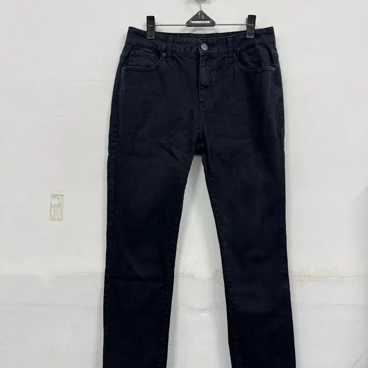 [SOLD OUT] (31-32)게스 남자 블랙 데님 스트레이트 팬츠