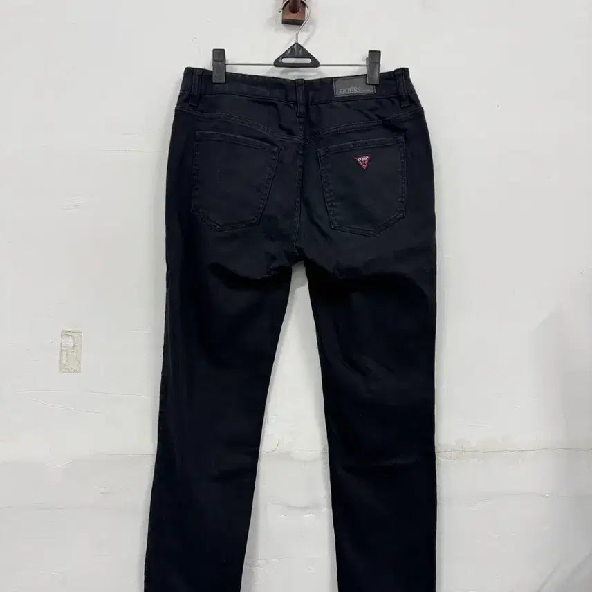 [SOLD OUT] (31-32)게스 남자 블랙 데님 스트레이트 팬츠