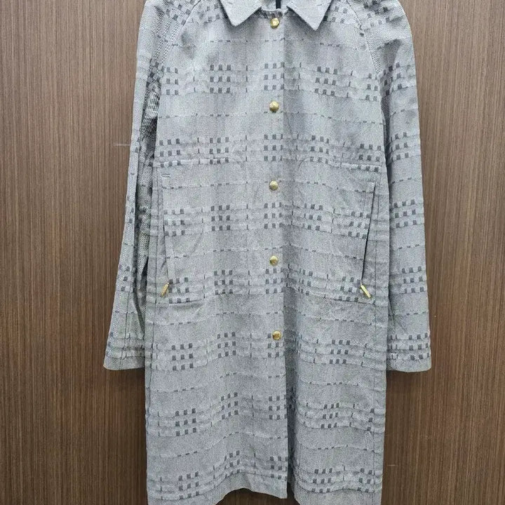 [BUNJANG] Burberry Gold Button Trench Coat / 잉글랜드산 버버리 금장 버튼 트렌치코트 55