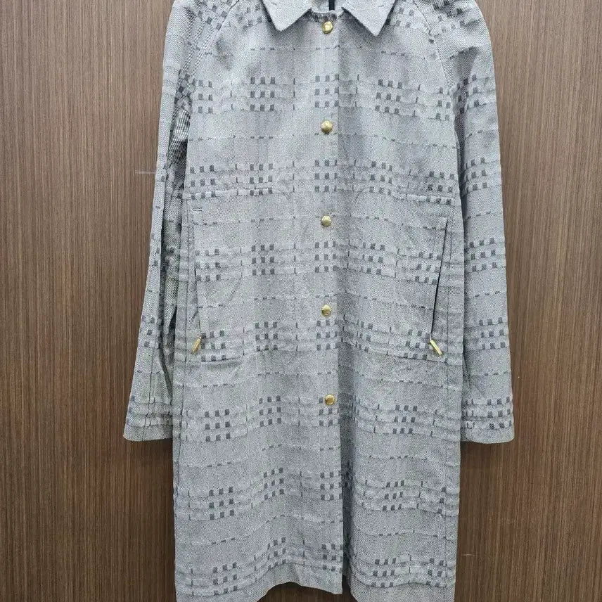 [BUNJANG] Burberry Gold Button Trench Coat / 잉글랜드산 버버리 금장 버튼 트렌치코트 55