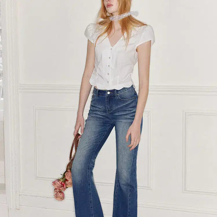 [BUNJANG] UENA White Petal Ruffle Puff Sleeve Blouse / UENA 우에나 화이트 페탈 러플 퍼프 소매 반팔 블라우스