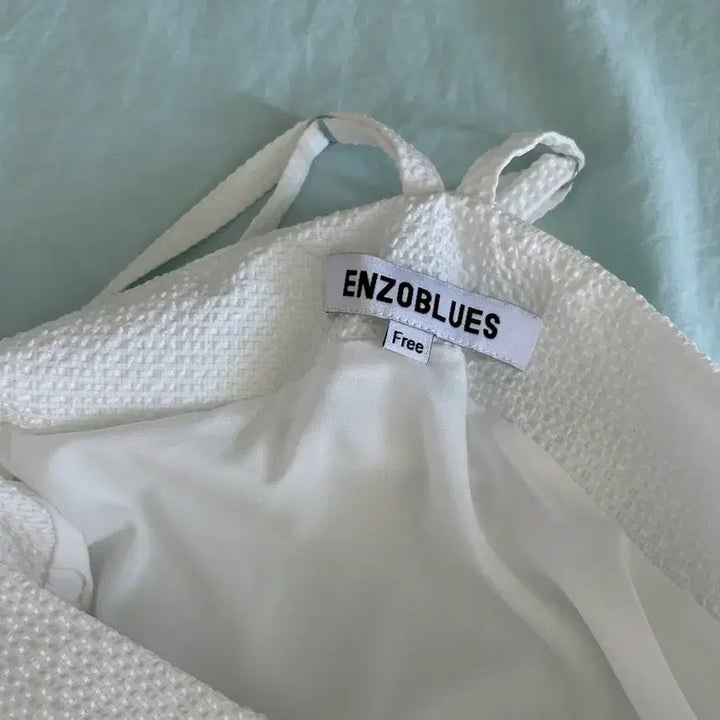 [BUNJANG] Enzo Blues Seersucker White Sleeveless Dress / 엔조블루스 체크 슬립 드레스 화이트