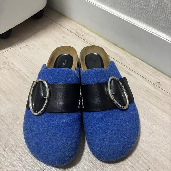 [BUNJANG] JW Anderson Flat Mules / JW앤더슨 플랫뮬 250