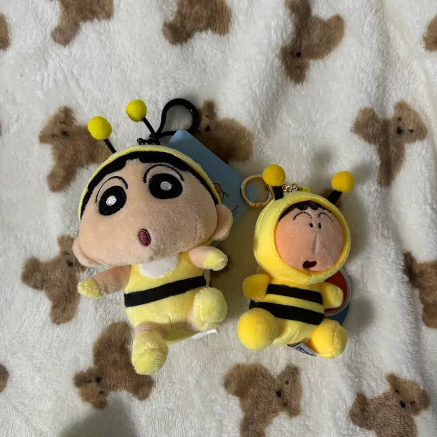 [BUNJANG] Crayon Shin-chan Shin-chan Honeybee Keychain Set / 짱구는 못말려 짱구 인형 짱구 꿀벌 키링 2종 세트