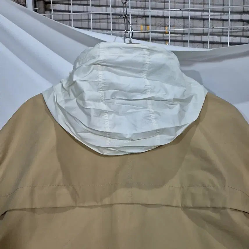 [BUNJANG] Tommy Hilfiger Poly Shell Embroidered Jacket / 타미힐피거 폴리쉘 자수 자켓