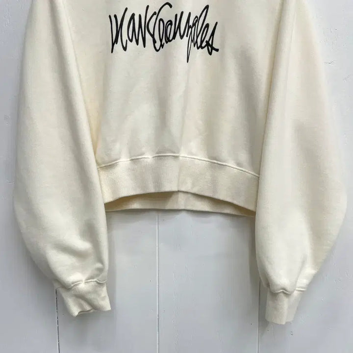 [SOLD OUT] 와릿이즌 마크 곤잘레스 로고 크롭 맨투맨