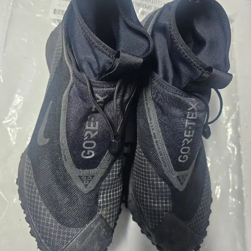 [SOLD OUT] 나이키 ACG 고어텍스 블랙 스니커즈 265