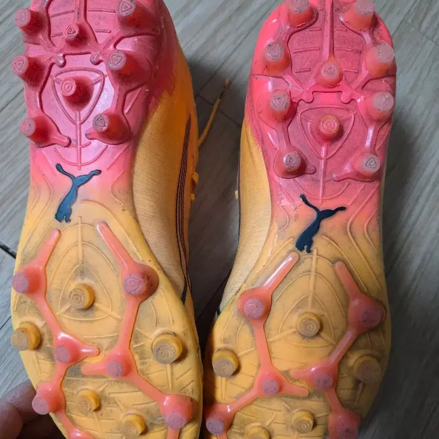 [BUNJANG] Puma Ultra MG Soccer Cleats / 푸마 울트라 MG 260 판매해요