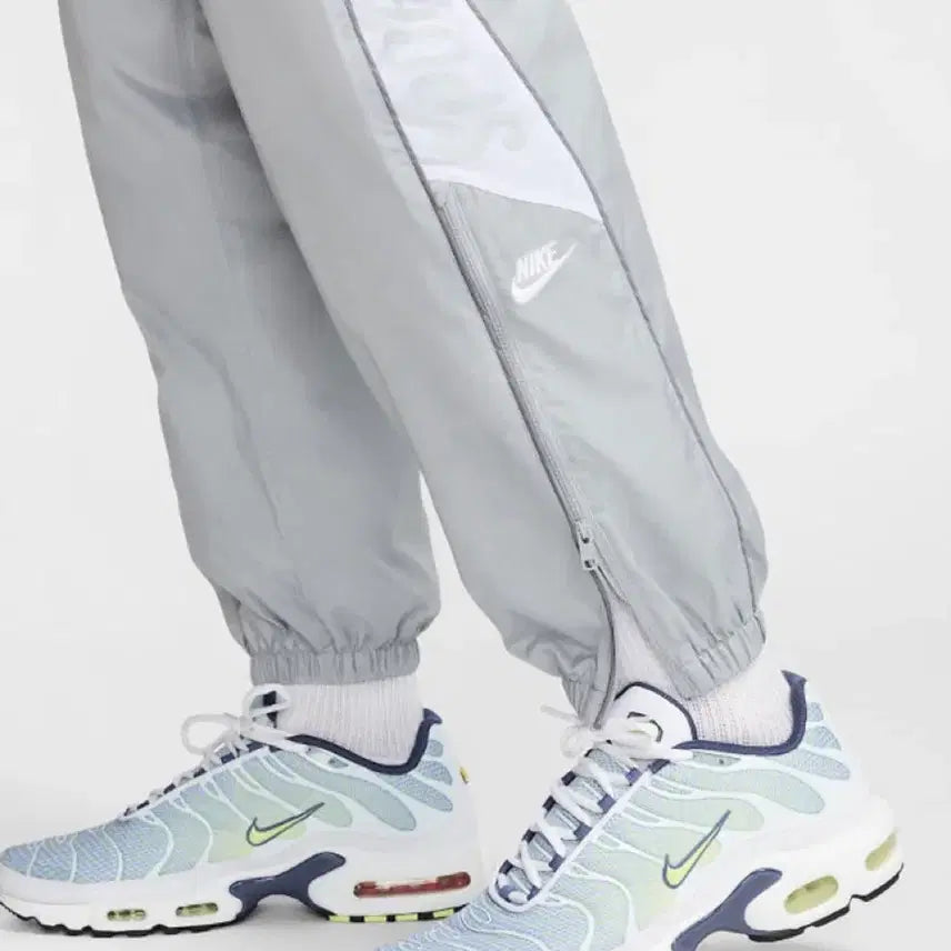 [BUNJANG] Nike Club Woven Jogger Pants Gray / [XL] 나이키 클럽 우븐 조거 팬츠 바지 그레이