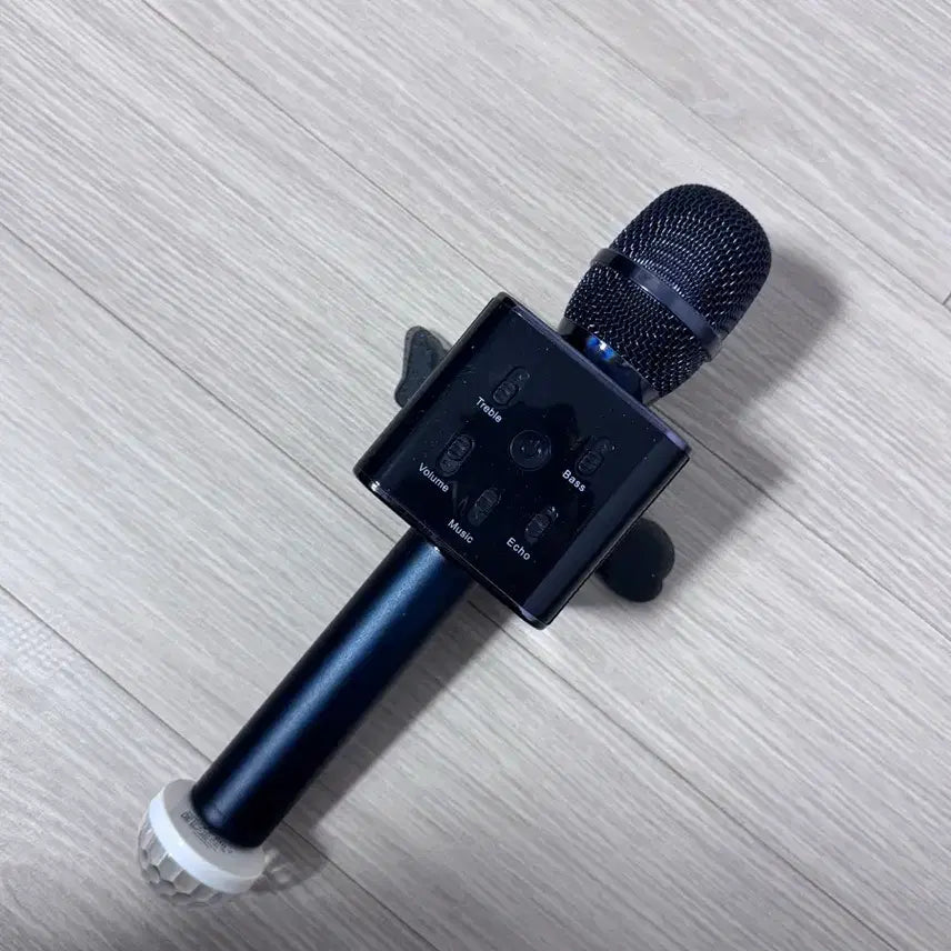 [BUNJANG] BT21 Shooky Bluetooth Microphone / BTS BT21 블루투스 마이크 (슈키)