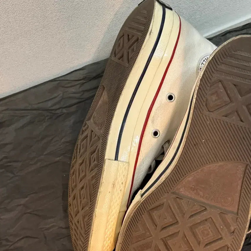 [BUNJANG] Converse Chuck 70 High Ivory Sneakers / (245) 컨버스 척70 하이 아이보리
