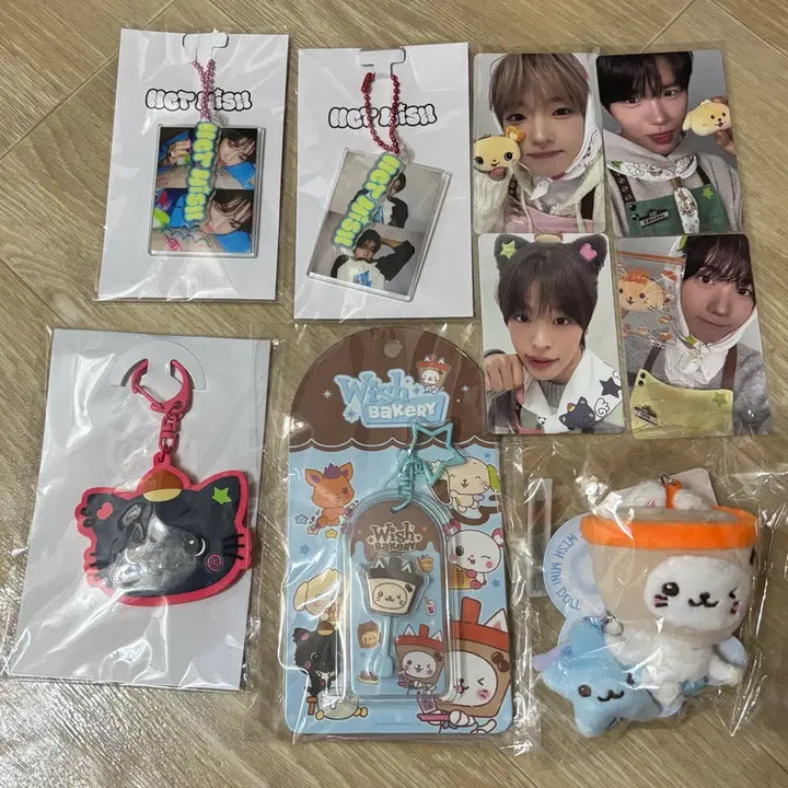 [BUNJANG] NCT WISH Official Light Stick Keychain Bundle Set / 엔시티 위시 응원봉키링 굿즈 일괄