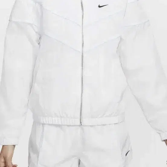 [SOLD OUT] 나이키 윈드러너 루즈 UV 우븐 재킷 셋업