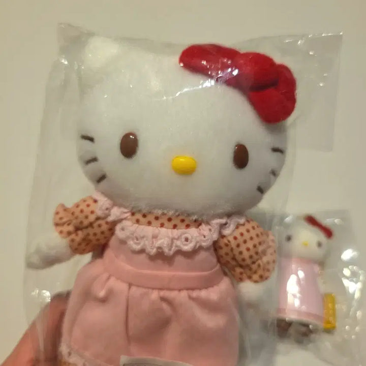 [BUNJANG] Sanrio Hello Kitty Tokyo Exhibition Doll Figure Keyring Set / 가격고정)산리오 헬로키티 도쿄전시회 인형 피규어 키링 세트