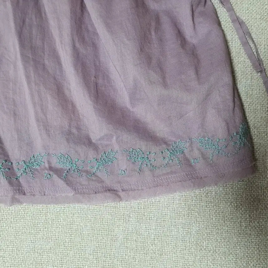 [BUNJANG] Zadig &amp; Voltaire Lavender Embroidered Cami Top / 쟈딕앤볼테르 끈탑