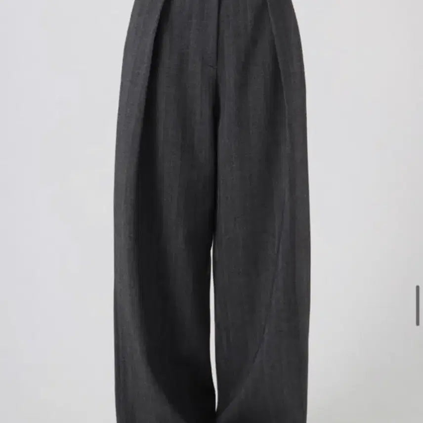 [BUNJANG] Trimming Bird Inward Pintuck Wide Slacks Dark Gray / 트리밍버드 Inward Pintuck Wide 슬랙스 M 다크 그레이