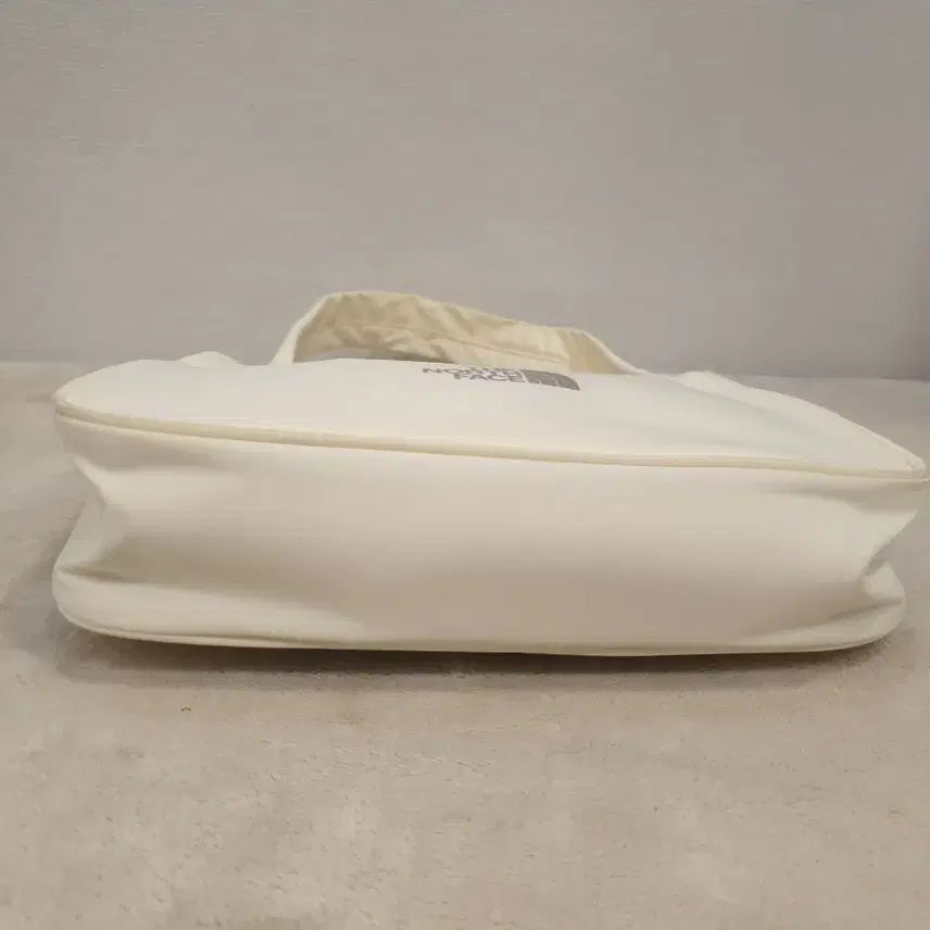 [SOLD OUT] 노스페이스 아이보리 미니백 토트백 숄더백