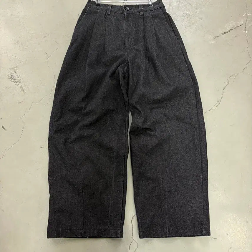 [BUNJANG] Vintage Two-Tuck Balloon Fit Wide Denim Pants S / 만원샵 빈티지 투턱 벌룬핏 와이드 데님팬츠 S