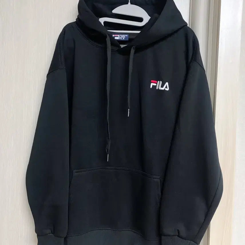 [BUNJANG] Fila Black Hooded Sweatshirt / 휠라 블랙 후드티