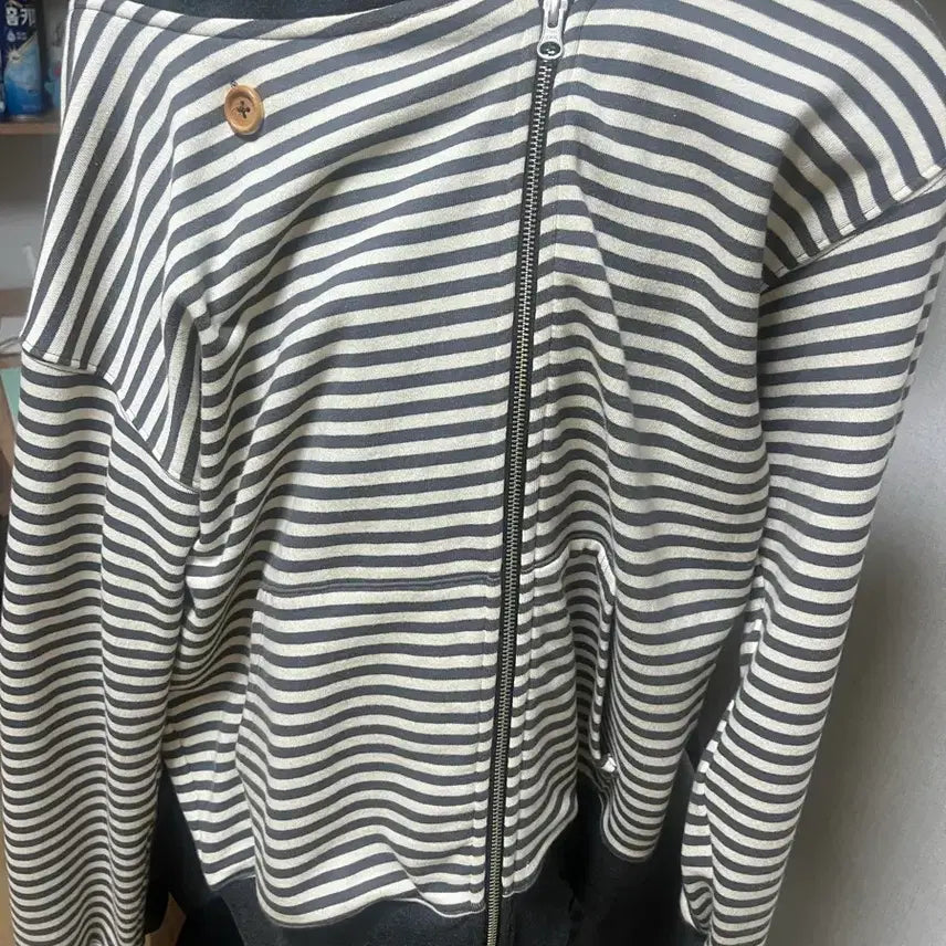 [BUNJANG] The Museum Visitor Striped Hoodie Zip-up / 더뮤지엄비지터 후드집업 원가 158000원