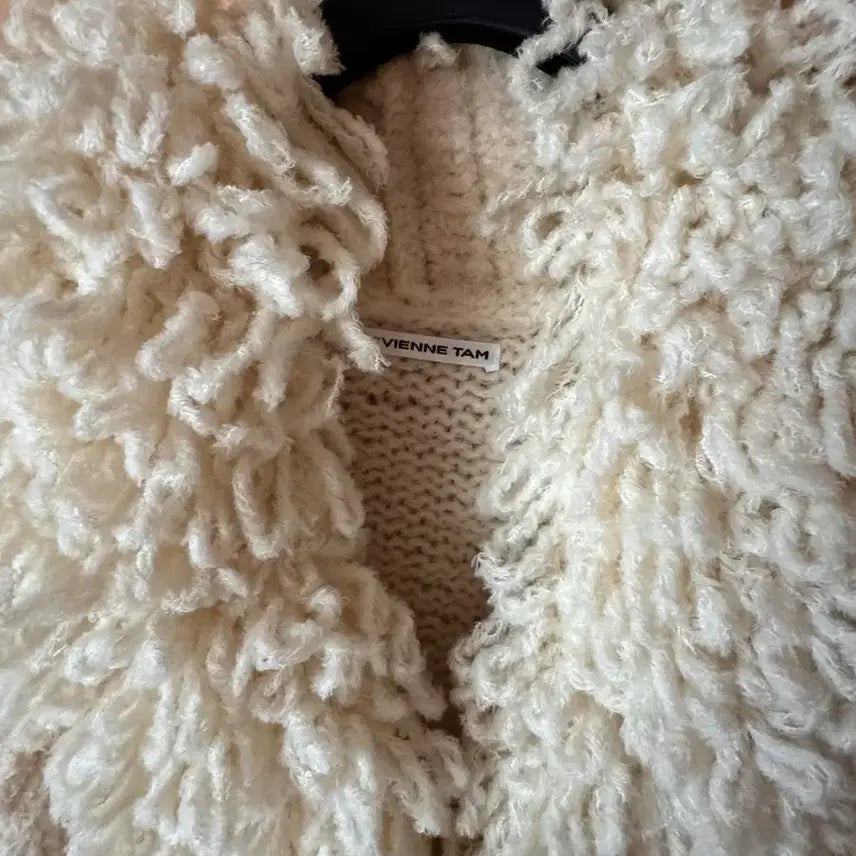 [BUNJANG] Jessi Ivory Fleece Cardigan / JESSI 뉴욕 아이보리 뽀글이 가디건