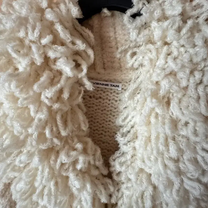 [BUNJANG] Jessi Ivory Fleece Cardigan / JESSI 뉴욕 아이보리 뽀글이 가디건