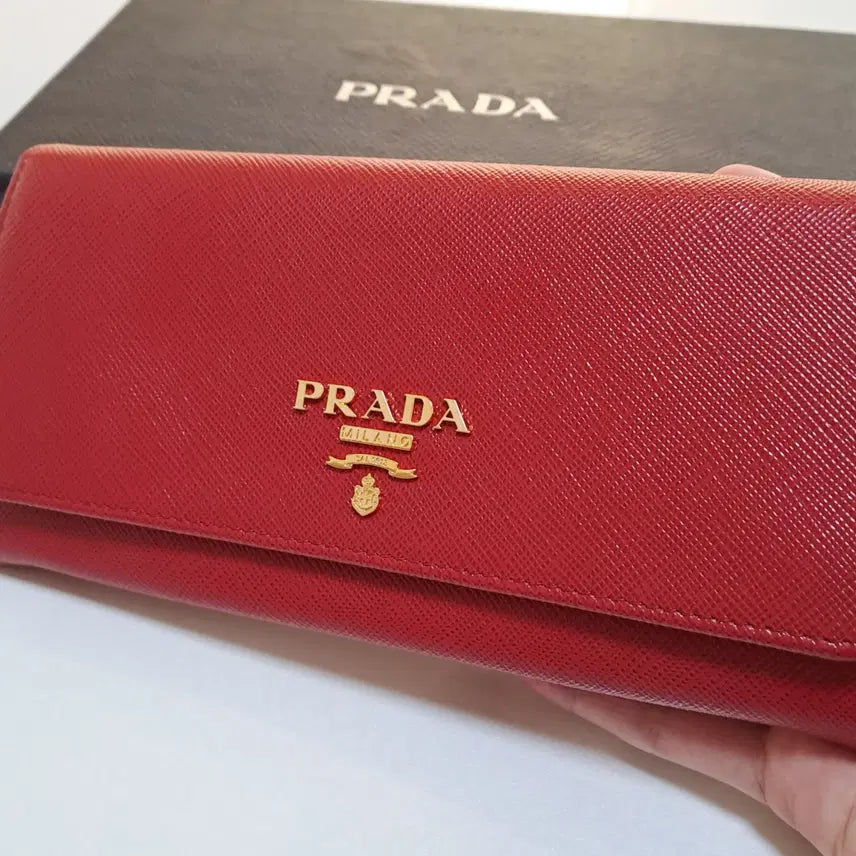 [SOLD OUT] [100%/정품] 프라다 사피아노 레더 지갑 빨간색