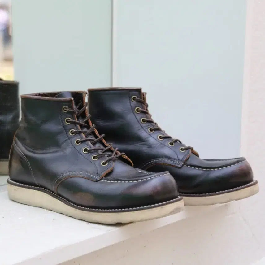 [SOLD OUT] 레드윙 목토 8849 블렉프레리 차심가죽