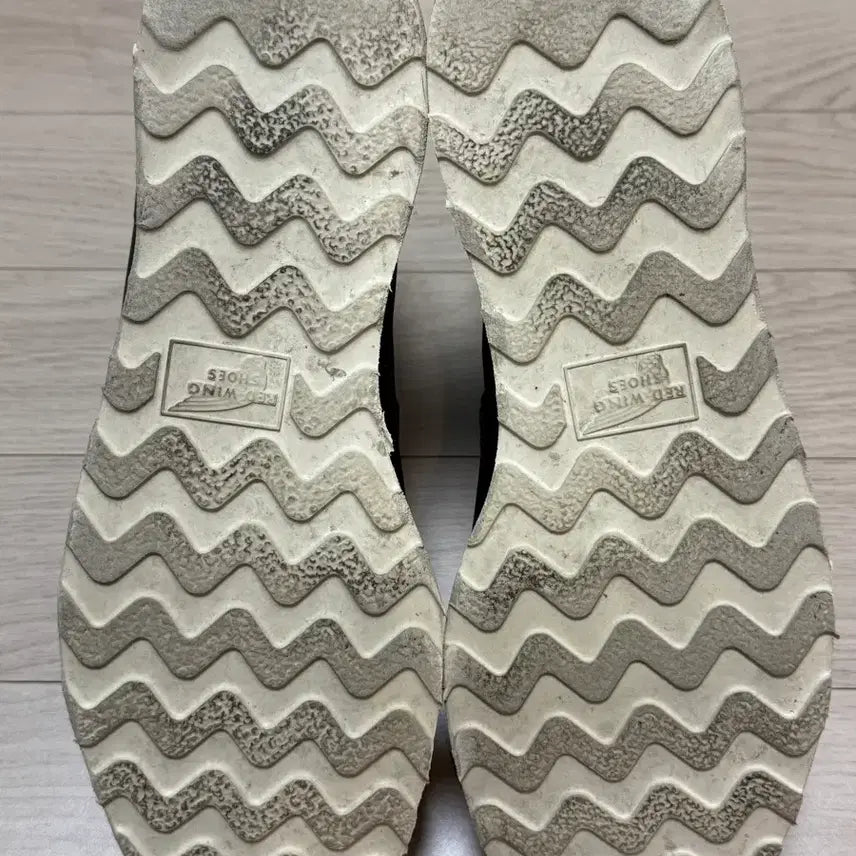 [SOLD OUT] 레드윙 목토 8849 블렉프레리 차심가죽