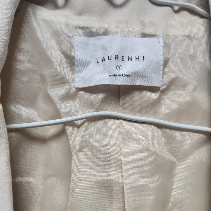 [BUNJANG] LAURENHI Ivory Blazer / LAURENHI 로렌하이 아이보리 블레이저