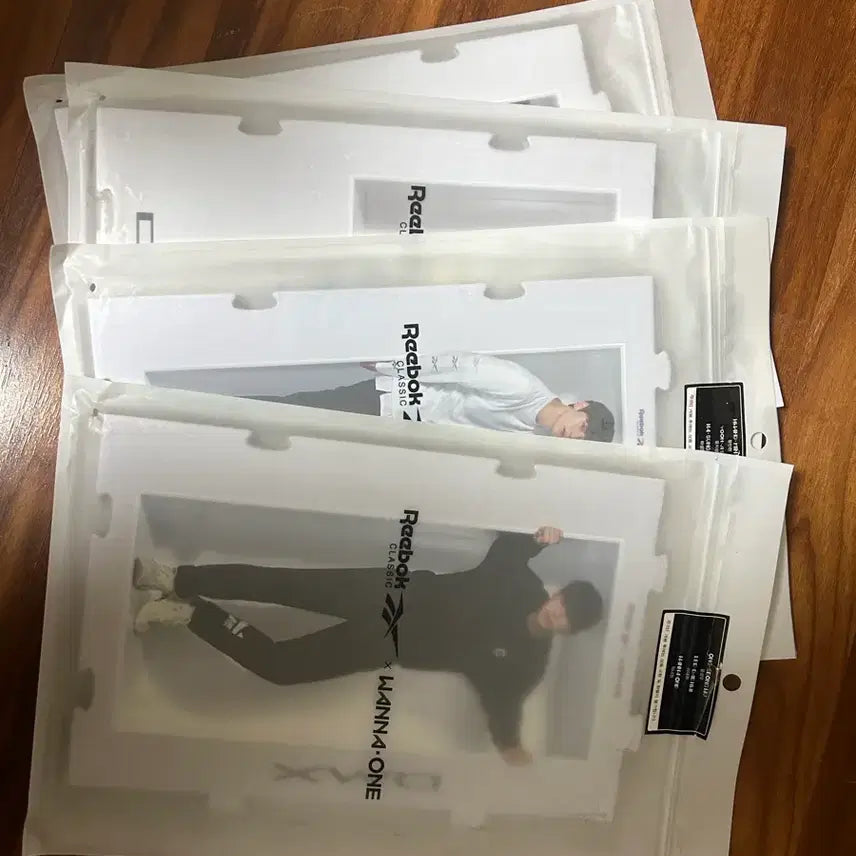 [SOLD OUT] 워너원 리복 퍼즐