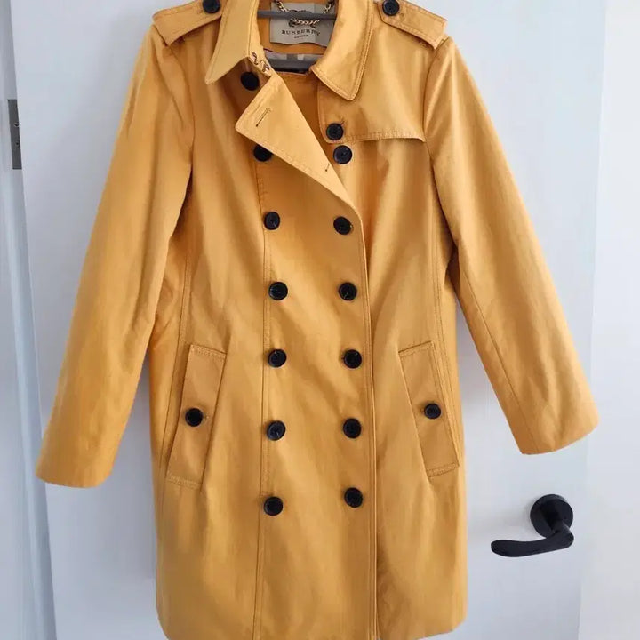 [SOLD OUT] 버버리 st 트렌치코트 머스터드 팝니다