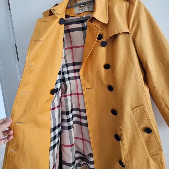 [SOLD OUT] 버버리 st 트렌치코트 머스터드 팝니다
