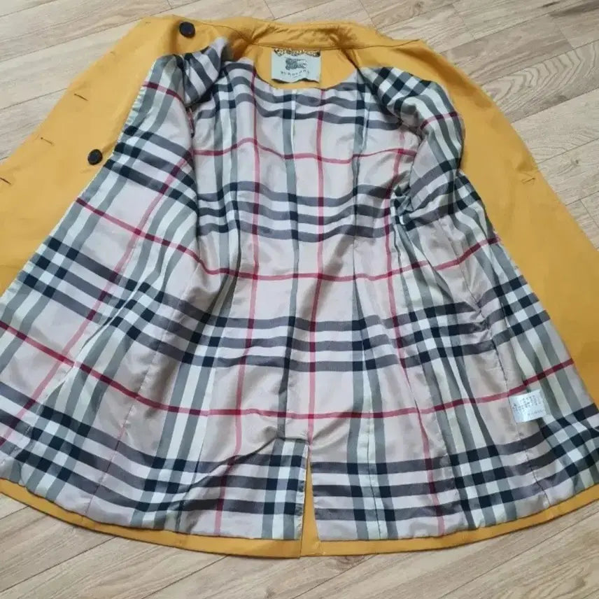 [SOLD OUT] 버버리 st 트렌치코트 머스터드 팝니다