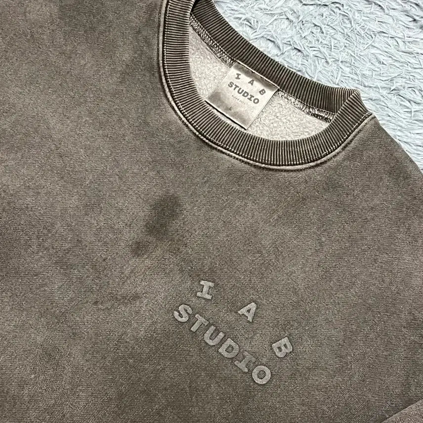 [BUNJANG] IAB Studio Pigment Sweatshirt L / 아이앱스튜디오 피그먼트 맨투맨 L