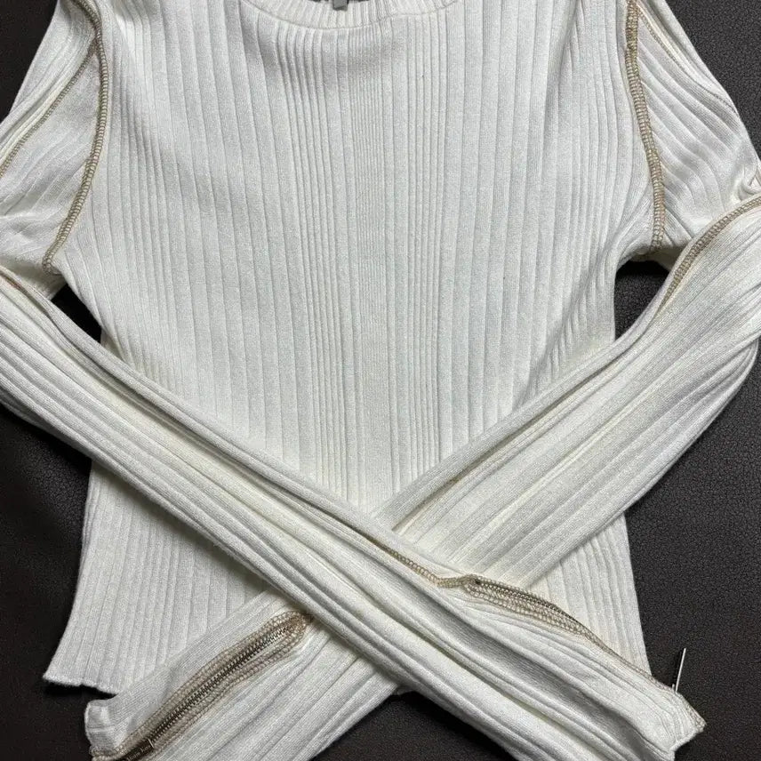 [BUNJANG] Matinkim Knit Sweater / 마땡킴 니트