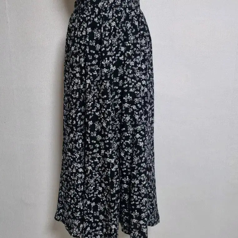 [BUNJANG] LS1 Black Floral Long Skirt / LS1 블랙 플라워 롱 스커트