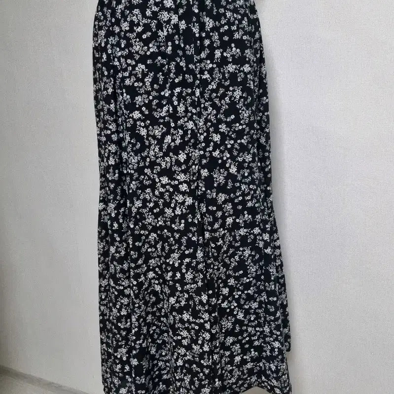 [BUNJANG] LS1 Black Floral Long Skirt / LS1 블랙 플라워 롱 스커트