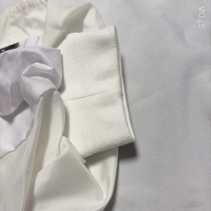 [SOLD OUT] 사카이 화이트 반팔 셔츠 2
