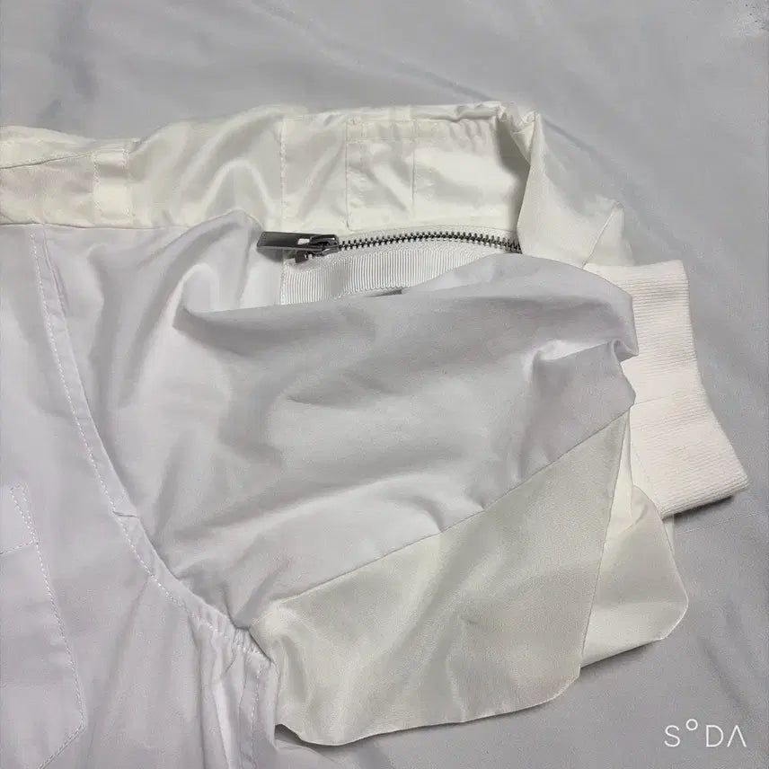 [SOLD OUT] 사카이 화이트 반팔 셔츠 2