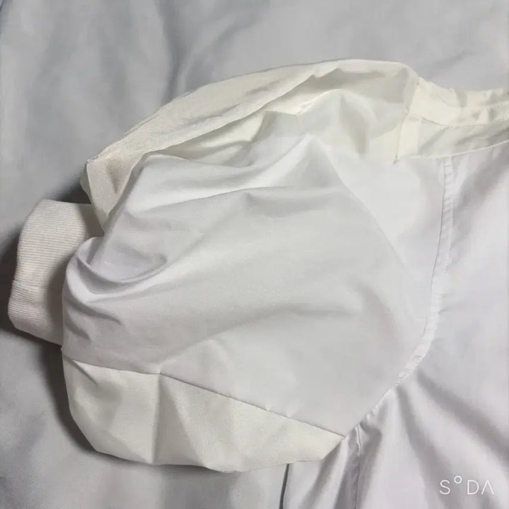 [SOLD OUT] 사카이 화이트 반팔 셔츠 2
