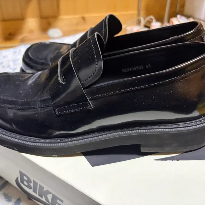 [BUNJANG] Miso Pe Black Penny Loafer Platform Shoes / 미소페 블랙 페니 로퍼 플랫폼 슈즈 270