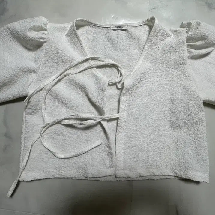 [BUNJANG] Ablley Blouse Cardigan / 에이블리 블라우스 가디건 판매