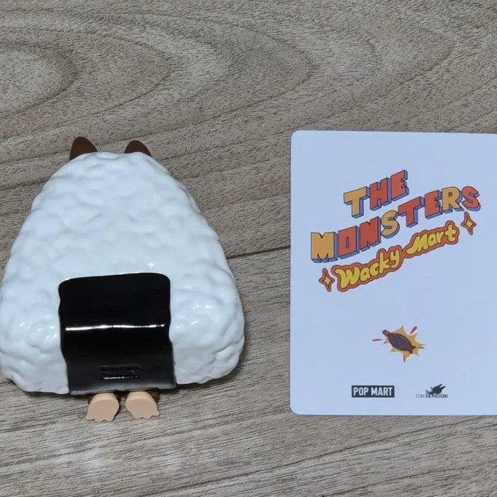 [BUNJANG] POP MART Labubu Strange Convenience Store Triangle Kimbap Figure / 팝마트) 라부부 수상한 편의점 삼각김밥