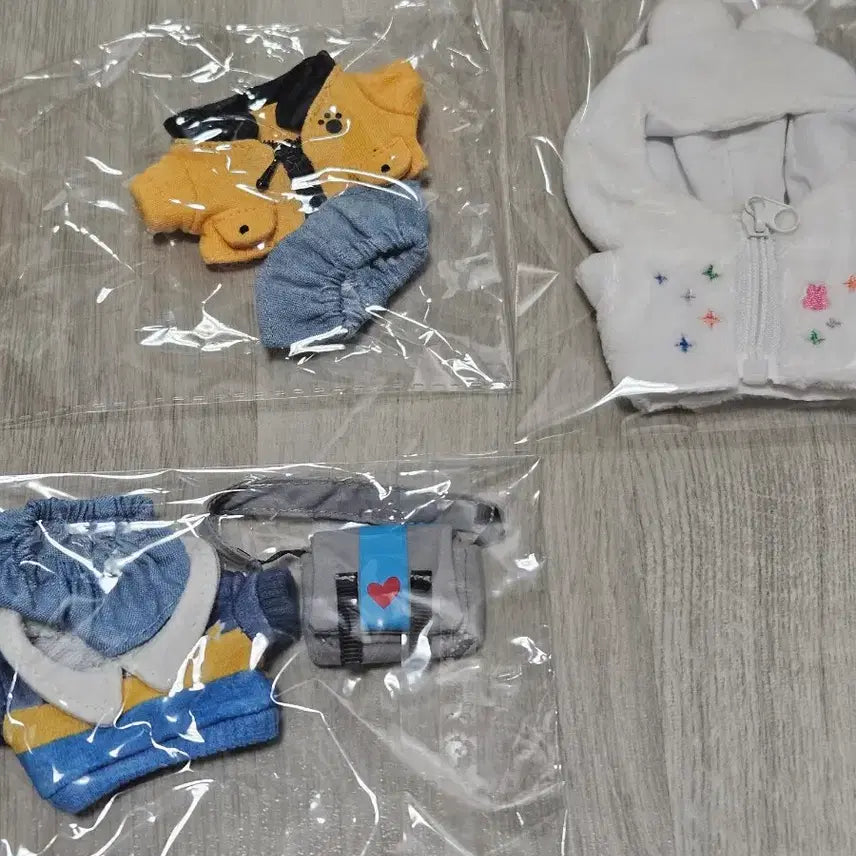 [BUNJANG] BTS Jungkook Kookddoogi Outfit Set / 정국 꾹뚜기 단결뚜기+옷 세트
