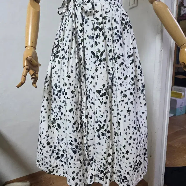 [BUNJANG] Unbranded Dotted Wrap Hanbok Skirt (55-66) / 생활한복땡땡이 랩 허리치마(55~66)